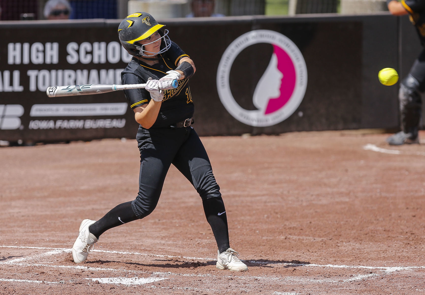 State SBall Louisa-Muscatine vs. Mount Vernon 4